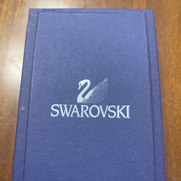 NWT Swarovski Silver Tone Necklace - Picture 2 of 4